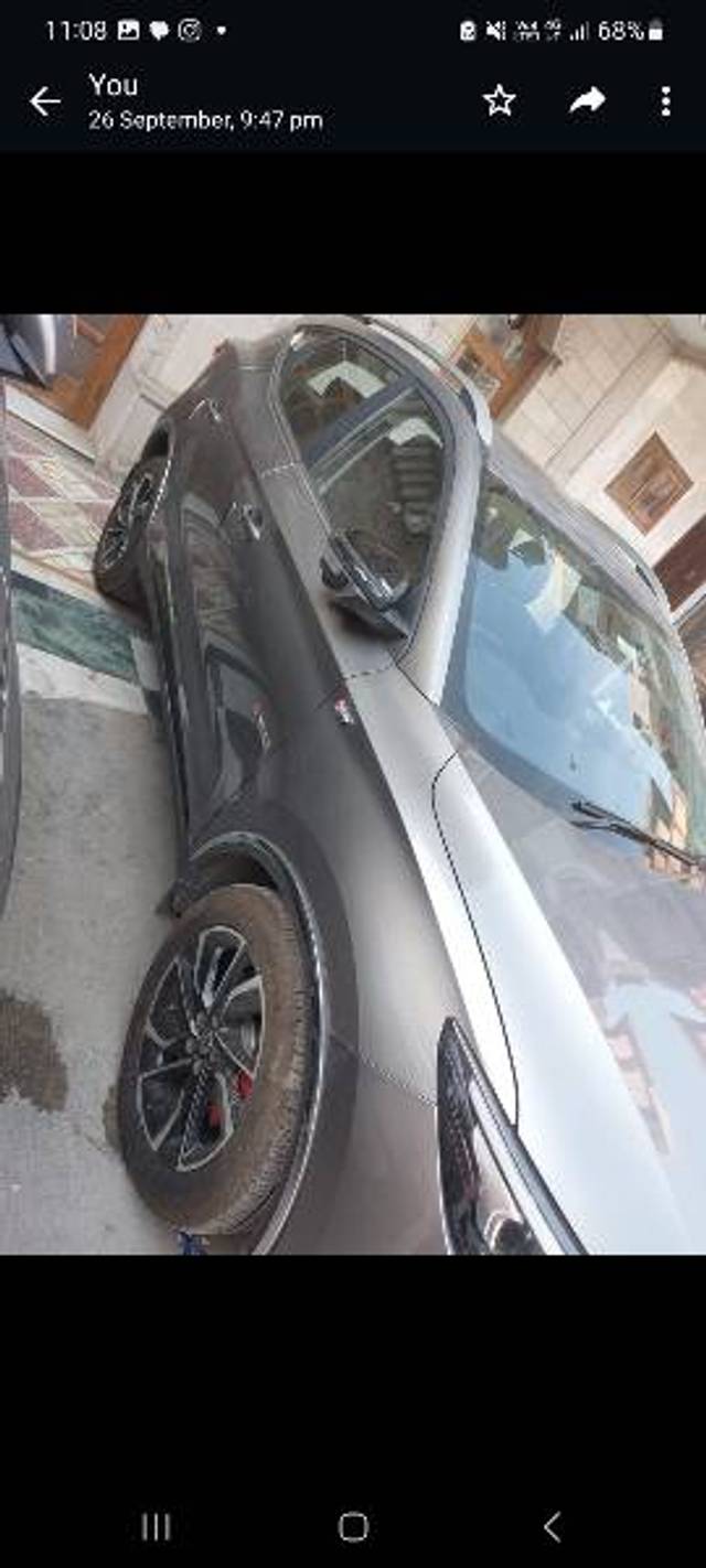 https://images10.gaadi.com/usedgaadi-sellcar/UsedCar/1ab93dd9-b385-4619-af3e-3b129bb179d7/57e008ea-3530-468f-8f83-7c841e7f3cba.jpg?imwidth=6400