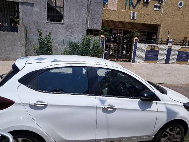 https://images10.gaadi.com/usedgaadi-sellcar/UsedCar/1abdb848-5a8a-495f-8240-4b876aab7c24/b0e61fd1-b5a5-4c88-a302-10c151d79ba3.jpg?imwidth=6402
