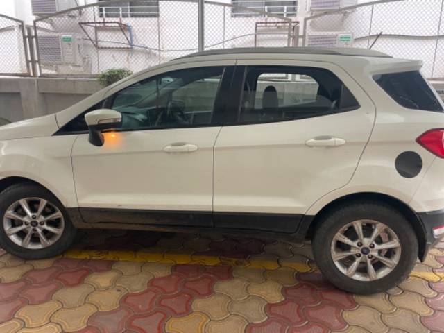 https://images10.gaadi.com/usedgaadi-sellcar/UsedCar/1b871752-d166-4519-aef3-d22591e198fc/36139737-bb64-47b3-90ed-e40074a3c35c.jpeg?imwidth=6402