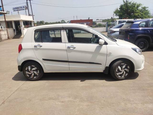 https://images10.gaadi.com/usedgaadi-sellcar/UsedCar/1bd52add-18d4-4362-9d50-30c1a060f9f2/a7cc413e-1daa-4838-b465-074f9967d40c.jpg?imwidth=6401