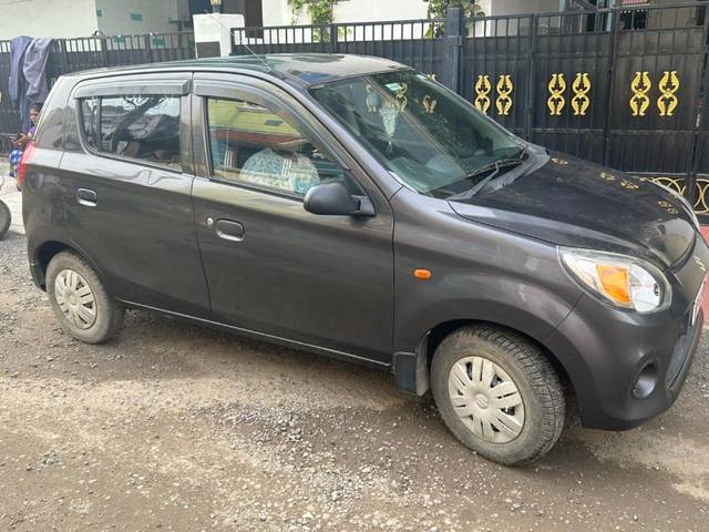 https://images10.gaadi.com/usedgaadi-sellcar/UsedCar/1bdaab9e-4c71-4273-b7d9-c57556101c6e/cc4697f7-f38a-4cf0-81b4-1b91c90fedb3.jpeg?imwidth=6400