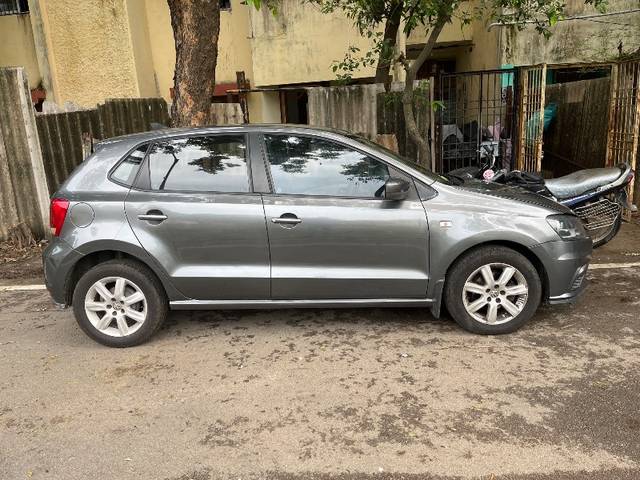 https://images10.gaadi.com/usedgaadi-sellcar/UsedCar/1bff4901-2fbb-45cd-b6d6-3920974deace/848431cd-b527-4fd1-9192-8ac3758297ca.jpg?imwidth=6401