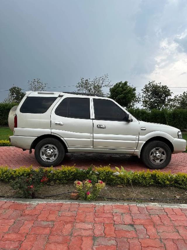 https://images10.gaadi.com/usedgaadi-sellcar/UsedCar/1c06be99-25de-4bb2-b5ac-879991a726df/69974781-28bb-467c-972a-fd02edf0b33f.jpeg?imwidth=6401