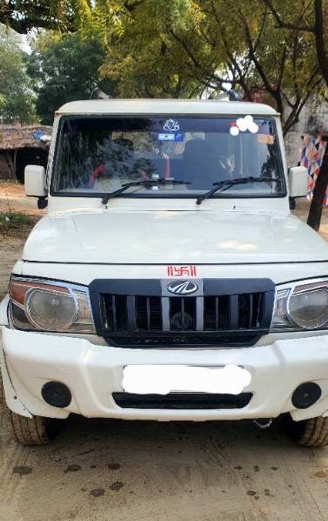https://images10.gaadi.com/usedgaadi-sellcar/UsedCar/1c263c3e-7059-4f24-b415-a0010cd50950/2f830392-6c00-44f5-972b-e22935fecde9.jpg?imwidth=6400