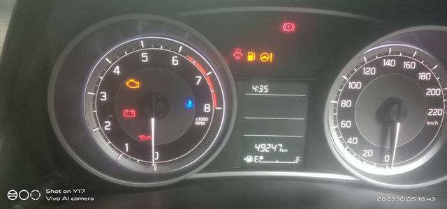 https://images10.gaadi.com/usedgaadi-sellcar/UsedCar/1c344b39-05d8-42ce-818d-01c8655ac42e/ebfb8e94-b876-4cb3-9858-e0922f6c3b57.jpg?imwidth=6402