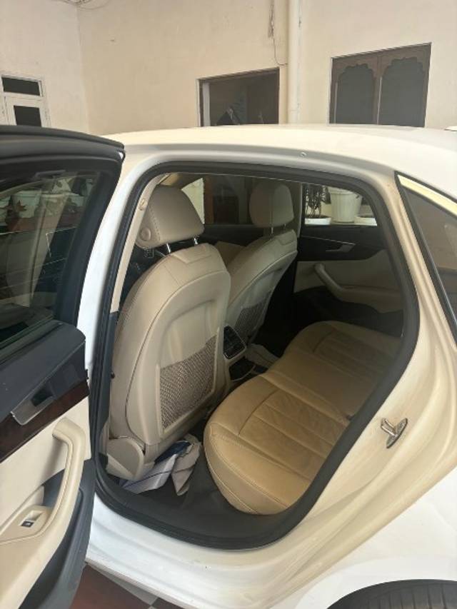 https://images10.gaadi.com/usedgaadi-sellcar/UsedCar/1c4b12f8-7427-4ce9-a4a1-6e3c93322924/76ab1b90-ba84-4e79-884e-370b1209fff2.jpeg?imwidth=6402