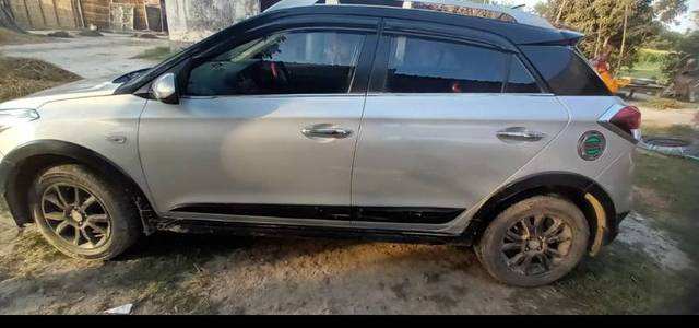 https://images10.gaadi.com/usedgaadi-sellcar/UsedCar/1c7752f6-c757-45ad-9c4a-87c60521aed7/a533b691-a418-4783-9654-910d463c7a5f.jpg?imwidth=6402