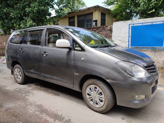 https://images10.gaadi.com/usedgaadi-sellcar/UsedCar/1c79d385-7557-47de-8463-c337b02c173e/9d67cd10-0ddd-4511-9ec2-19d098e1b0be.jpeg?imwidth=6401