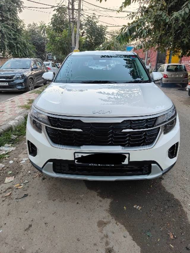 https://images10.gaadi.com/usedgaadi-sellcar/UsedCar/1c80ed5c-5c5f-4e61-9e9b-a47c57f357cf/7b987409-2cd8-4bd6-8e5b-e2a54d31b403.jpg?imwidth=6400