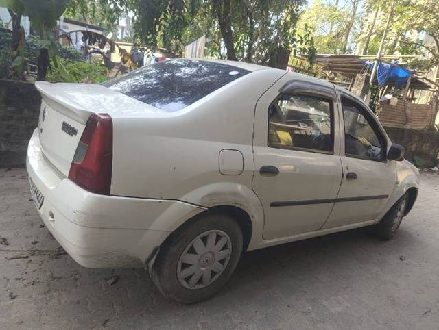 https://images10.gaadi.com/usedgaadi-sellcar/UsedCar/1cca8985-713e-433e-a968-93a44648705c/2d3b906d-1a92-4c21-869a-14aa2ebe53be.jpg?imwidth=6402