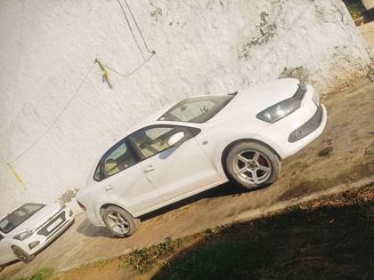 Volkswagen Vento 1.5 TDI Highline AT Volkswagen Vento 1.5 TDI Highline AT