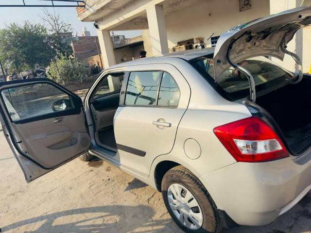 https://images10.gaadi.com/usedgaadi-sellcar/UsedCar/1ce1dd1a-ca27-4cb4-abd7-3520a86a733e/23121d83-6781-42e0-9d75-81cd94a3388c.jpg?imwidth=6400