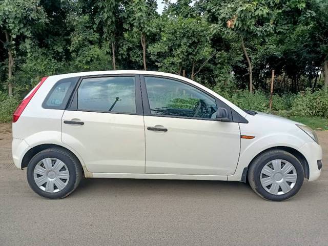 https://images10.gaadi.com/usedgaadi-sellcar/UsedCar/1ce2a6d8-b975-4141-ad37-55d549be925f/0c7a60a3-60f9-4b0c-b574-fbd49f1a0054.jpg?imwidth=6401