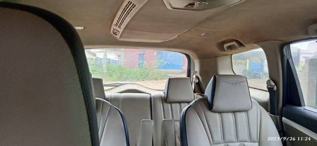 https://images10.gaadi.com/usedgaadi-sellcar/UsedCar/1cebcf0b-805d-4a34-931f-696351026e8c/9dc74053-9c3e-4648-9190-dff74daa677d.jpg?imwidth=6402