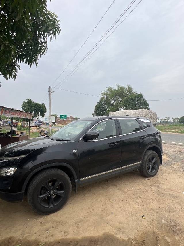 https://images10.gaadi.com/usedgaadi-sellcar/UsedCar/1cfbfe04-854e-4584-935b-dbfcf00f485d/bf4a07ee-a907-438e-a70b-0092806f02ca.jpg?imwidth=6401