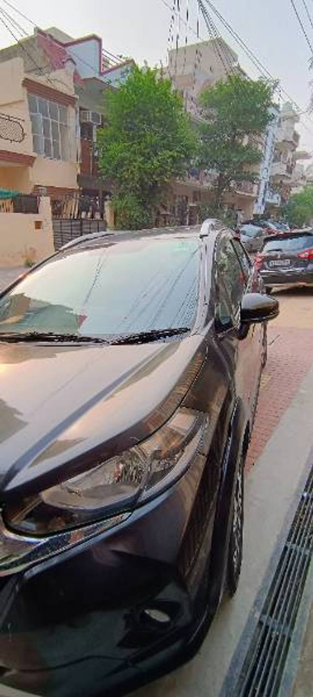 https://images10.gaadi.com/usedgaadi-sellcar/UsedCar/1d0073ed-e8ec-4ce9-86a3-d12326fab03a/680f2848-6871-412e-9677-979235513eb9.jpg?imwidth=6401