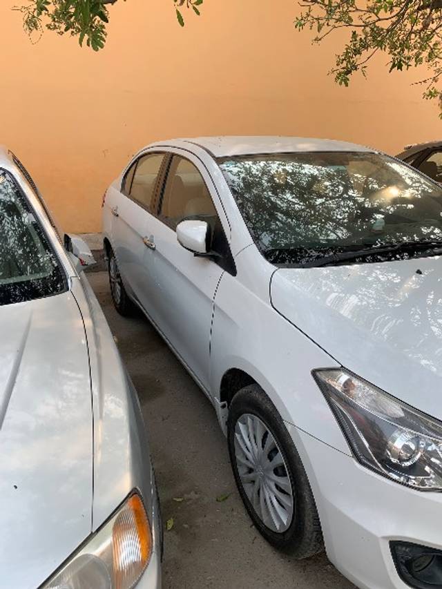 https://images10.gaadi.com/usedgaadi-sellcar/UsedCar/1d03d50f-affb-4a05-b3b3-0c06198d4d8b/2943545d-5d68-4fe4-8ffd-35003de54178.jpeg?imwidth=6401