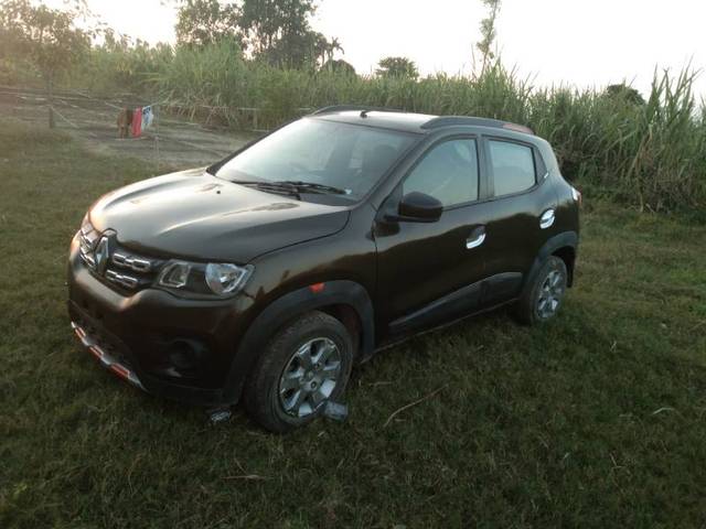 https://images10.gaadi.com/usedgaadi-sellcar/UsedCar/1d3fe752-4489-4db7-ab28-600acfbe571a/af35d9b8-1793-4561-843a-aee30faadaa1.jpg?imwidth=6401