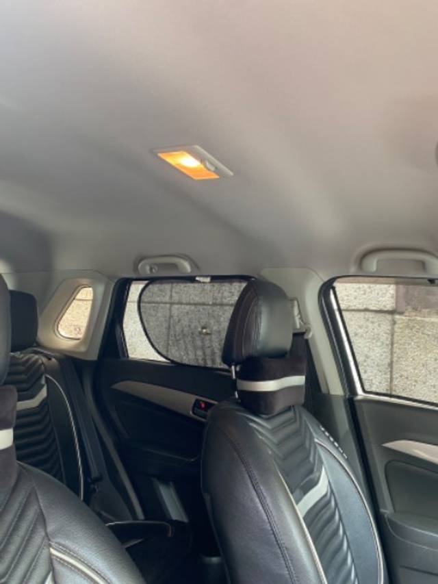 https://images10.gaadi.com/usedgaadi-sellcar/UsedCar/1d4e3d53-59aa-4e10-a06c-a8565ebd314c/9aeb4e09-7c15-4791-b9c5-8c3979fc7939.jpeg?imwidth=6402