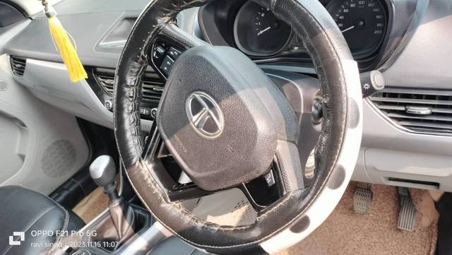 https://images10.gaadi.com/usedgaadi-sellcar/UsedCar/1d8c9755-f156-4cc6-b24b-7eb3a6ad18dd/3c33445b-c511-4362-9c68-ee0c4da2e3cd.jpg?imwidth=6402