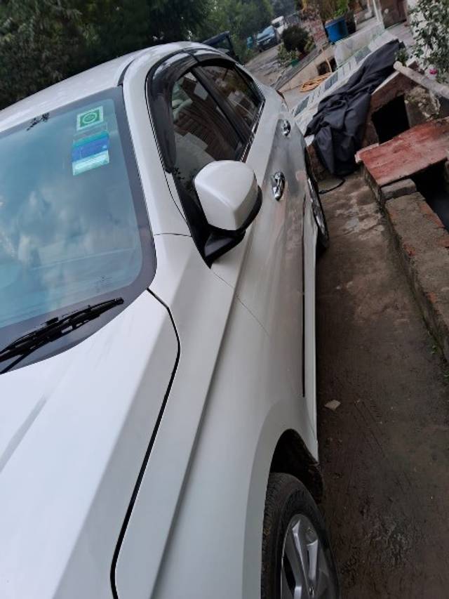 https://images10.gaadi.com/usedgaadi-sellcar/UsedCar/1d9b2874-cb94-4eba-8124-22218b01d101/d361d337-4fcd-41f1-a097-1ff877b6c196.jpg?imwidth=6402