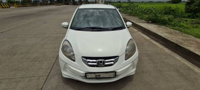 https://images10.gaadi.com/usedgaadi-sellcar/UsedCar/1d9ef544-4398-4748-8852-d65cafa65d71/fd9b1cce-014c-48e2-814f-ea7b7aefe82d.jpg?imwidth=6400