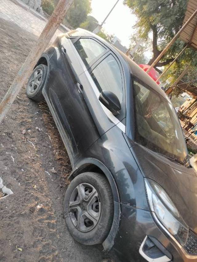 https://images10.gaadi.com/usedgaadi-sellcar/UsedCar/1deb60aa-4a1c-4b75-8edf-082830be3ec1/b892a90a-14f2-43c7-bc9f-66c7c5275b44.jpg?imwidth=6401