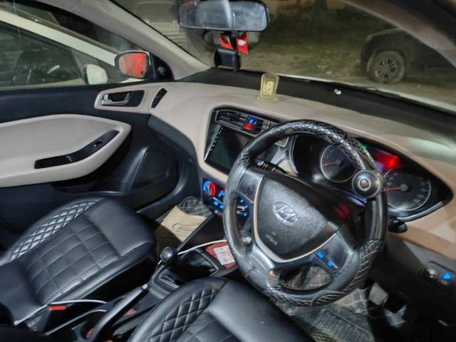 https://images10.gaadi.com/usedgaadi-sellcar/UsedCar/1e262b57-3061-497f-bece-339b4fbcc4cd/7e0c765f-0ec4-4bcf-979d-bc659d90a71c.jpg?imwidth=6402