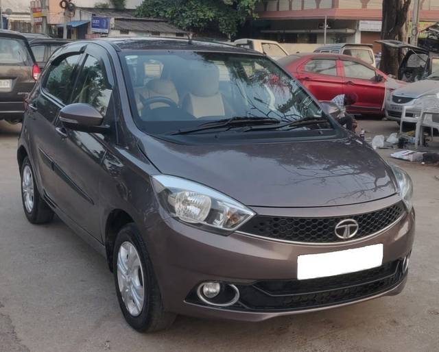 https://images10.gaadi.com/usedgaadi-sellcar/UsedCar/1e7bc14d-eb67-4f77-81ee-a019a59af373/1f22a848-e097-4f21-b780-303a87ecfb11.jpg?imwidth=6400