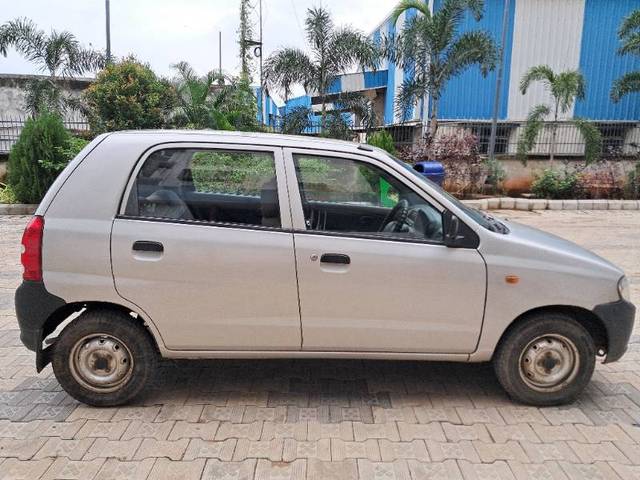 https://images10.gaadi.com/usedgaadi-sellcar/UsedCar/1e9c6b08-feb9-4e9f-a1b3-84620e94a84a/5595df01-1c08-4d84-9a35-e5f7e2df22dc.jpg?imwidth=6401
