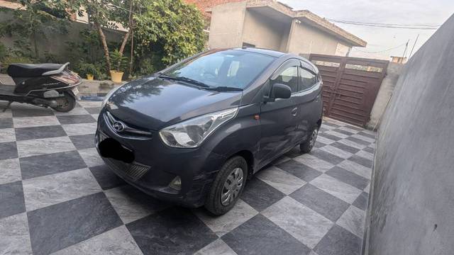 https://images10.gaadi.com/usedgaadi-sellcar/UsedCar/1eaa822c-cf63-4203-bfcb-084447fd5294/ab771707-c58c-4fec-aa41-6f4fccb350b6.jpg?imwidth=6400