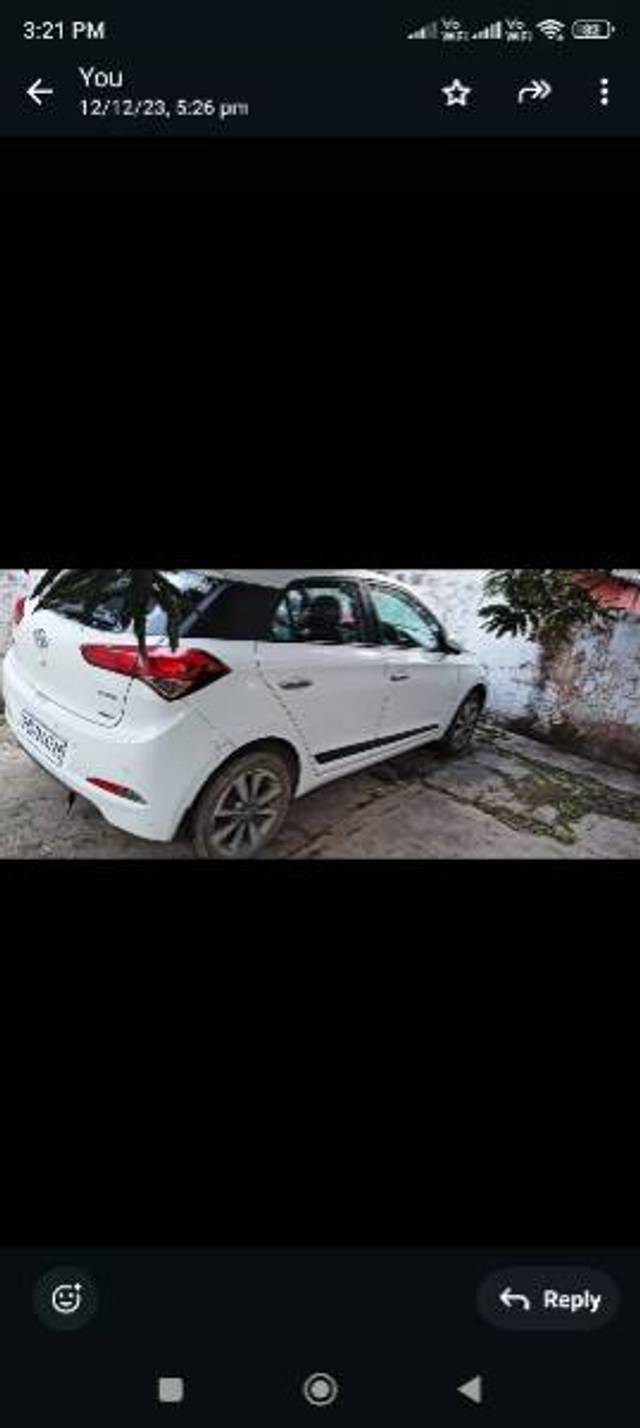 https://images10.gaadi.com/usedgaadi-sellcar/UsedCar/1eede1ef-12e2-4df7-987b-c7b0d14b6cbb/f0f237c4-635c-4c16-80c6-aad5544214ad.jpg?imwidth=6402