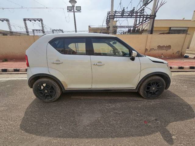 https://images10.gaadi.com/usedgaadi-sellcar/UsedCar/1f2499d4-6b02-4ea0-a470-02f4e48baf82/2bc30017-fe61-463d-a15d-befabfa122de.jpg?imwidth=6401