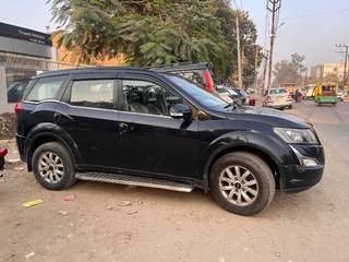 Mahindra XUV500 Mahindra XUV500 W10 2WD