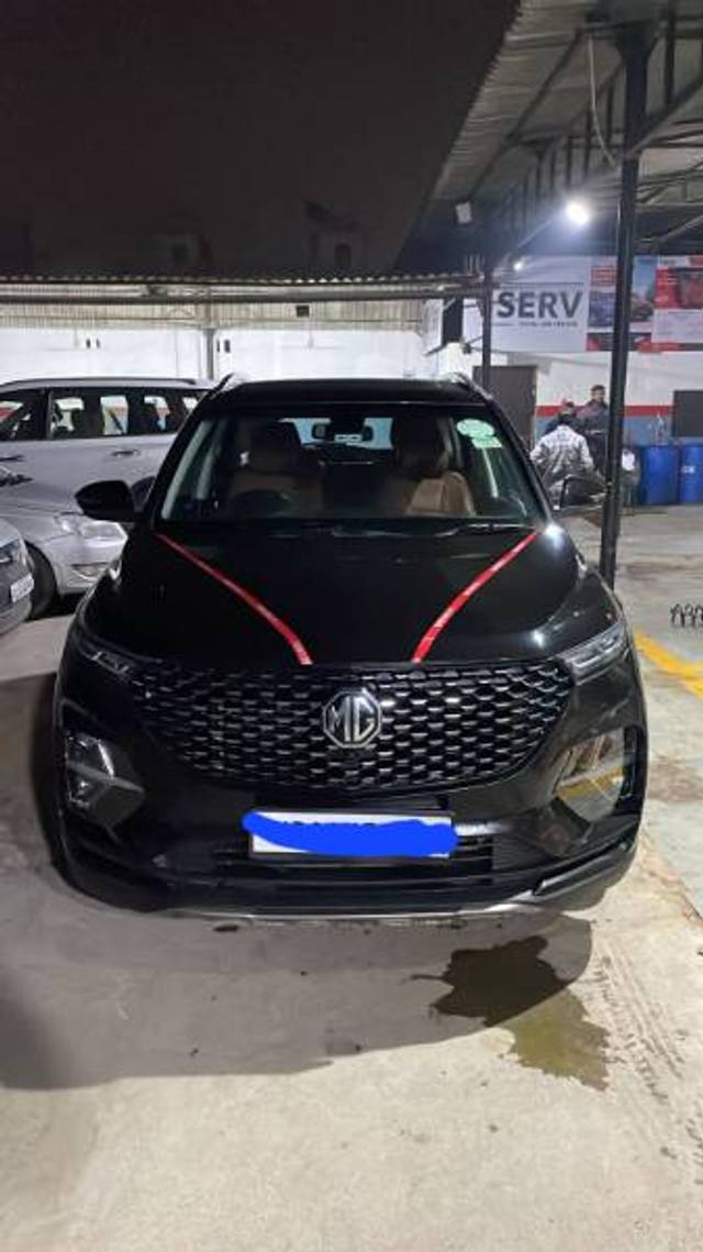 https://images10.gaadi.com/usedgaadi-sellcar/UsedCar/1f6a84a8-d522-47f1-917a-050b23fc2695/37940e37-034f-4a69-9df1-a9d390ff081a.jpg?imwidth=6401