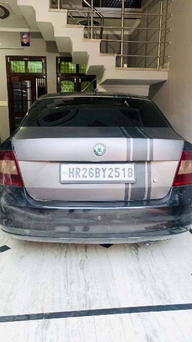 https://images10.gaadi.com/usedgaadi-sellcar/UsedCar/1f87d2e8-fc59-439d-aa39-1eef4538b516/6b5623f5-5ede-45fe-8cdd-bf004ad05ea7.jpeg?imwidth=6400