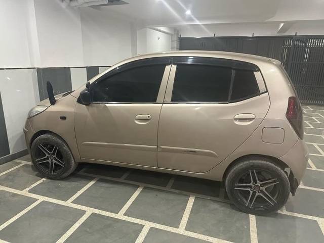 https://images10.gaadi.com/usedgaadi-sellcar/UsedCar/1fba2714-f210-4206-a85d-ad63fedec81f/be58b595-5cf9-479a-aa18-1c69309492c7.jpeg?imwidth=6400
