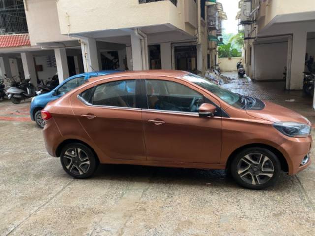 https://images10.gaadi.com/usedgaadi-sellcar/UsedCar/1fc4b16f-ea88-4d2a-bc43-1d9ec415574d/8ad9937b-6add-45df-9a81-8312319aed05.jpeg?imwidth=6401