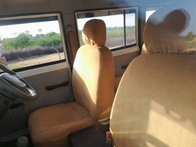 https://images10.gaadi.com/usedgaadi-sellcar/UsedCar/20aaf780-b546-460b-809d-6f595b519446/ee0fc751-686f-4273-b7be-0babc89185be.jpg?imwidth=6402