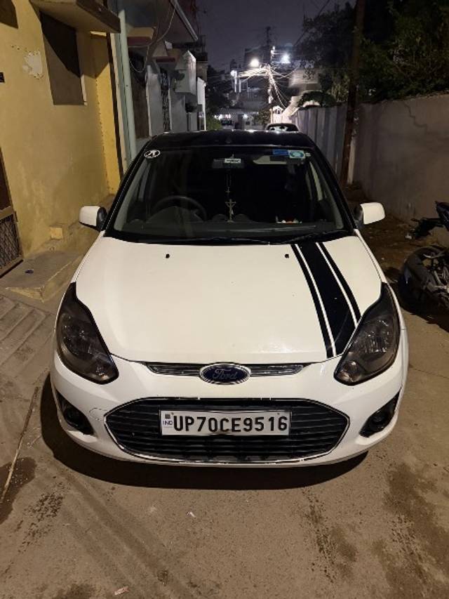 https://images10.gaadi.com/usedgaadi-sellcar/UsedCar/20d41ca2-d182-4b19-805b-238821060da0/04a22060-2099-4ca6-8156-af7657845eae.jpeg?imwidth=6400