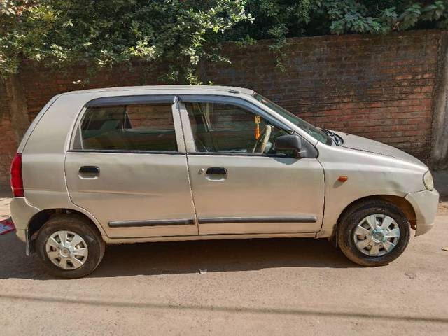 https://images10.gaadi.com/usedgaadi-sellcar/UsedCar/20f26ce1-d059-41b3-9db2-a710c3aea19c/c925fae1-d163-4cc2-9f3e-3edd2cd3cc91.jpg?imwidth=6400
