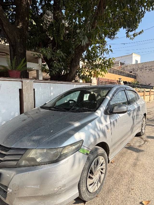 https://images10.gaadi.com/usedgaadi-sellcar/UsedCar/2109f9cd-2f07-4936-b0e1-a910be62ebc1/5d73f8b2-0a03-414b-8e6a-074686fd561b.jpeg?imwidth=6400