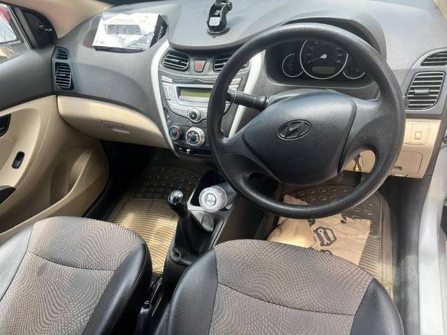 https://images10.gaadi.com/usedgaadi-sellcar/UsedCar/210c54c8-37a6-4984-b373-86e0b7aa2287/9c3f3a12-5b11-45ed-89ae-66589f3db391.jpg?imwidth=6401