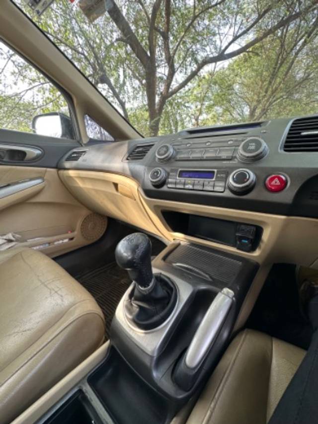 https://images10.gaadi.com/usedgaadi-sellcar/UsedCar/2120d247-e519-4243-9a70-07f4f428a6f3/fa4f4d6e-d2fc-468f-b444-8007e2005785.jpeg?imwidth=6402