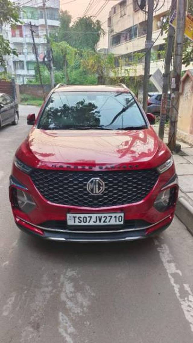 https://images10.gaadi.com/usedgaadi-sellcar/UsedCar/2123a560-d96a-49d9-b454-b72d39a2966a/ed94b483-782f-4f7b-8eba-29e04a6d305d.jpg?imwidth=6400