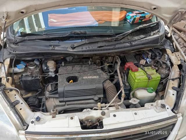https://images10.gaadi.com/usedgaadi-sellcar/UsedCar/215f9a7c-bc85-41f2-8944-091136cf871c/c1f08475-d454-4a22-8a3d-d437d9263816.jpg?imwidth=6400