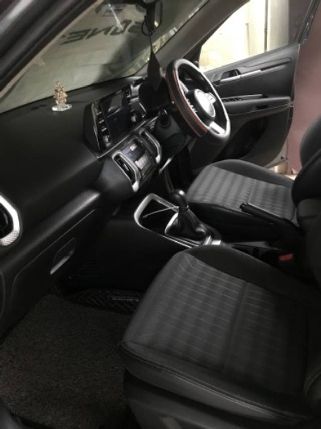 https://images10.gaadi.com/usedgaadi-sellcar/UsedCar/216e02ef-a456-40cb-a4ad-d2d45167ba57/477cee9a-421d-487c-87c4-d36d0c277369.jpeg?imwidth=6401