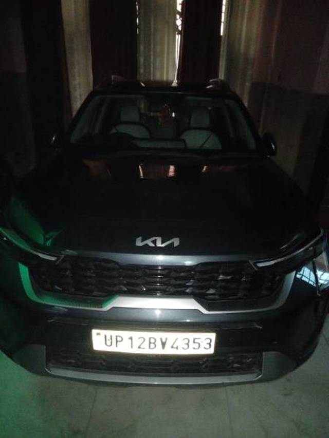 https://images10.gaadi.com/usedgaadi-sellcar/UsedCar/21720979-6a6d-4321-b690-8635d0f1306b/a1856bb3-3ffe-4229-8ea2-5cf2bcd42792.jpg?imwidth=6401