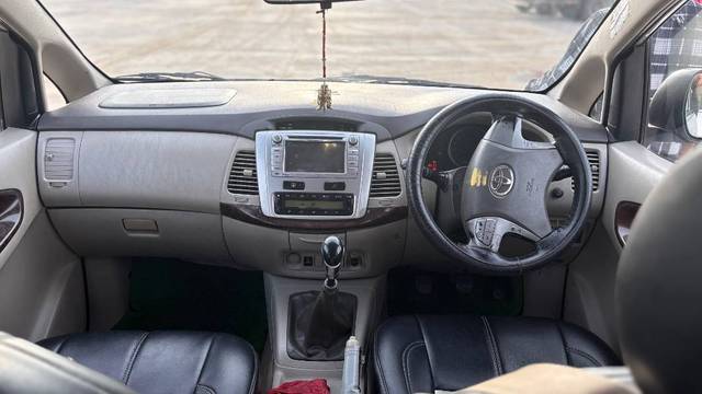 https://images10.gaadi.com/usedgaadi-sellcar/UsedCar/218fee8b-96c1-4de9-acf1-e483e7e83e65/206443ec-caf2-4c51-a1b7-4ebda2770bb3.jpg?imwidth=6402