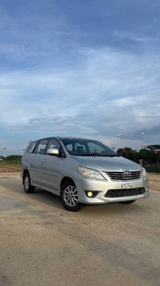 Toyota Innova 2012-2013 Toyota Innova 2.5 VX (Diesel) 8 Seater